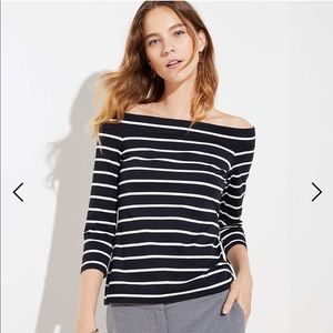 ‼️BRAND NEW‼️ STRIPED OFF THE SHOULDER TEE